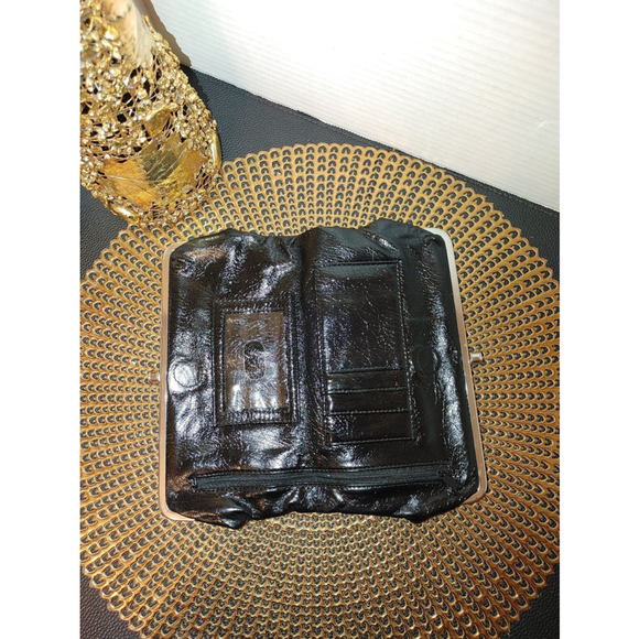 Hobo Int.'l Lauren Clutch Wallet - Picture 4 of 4